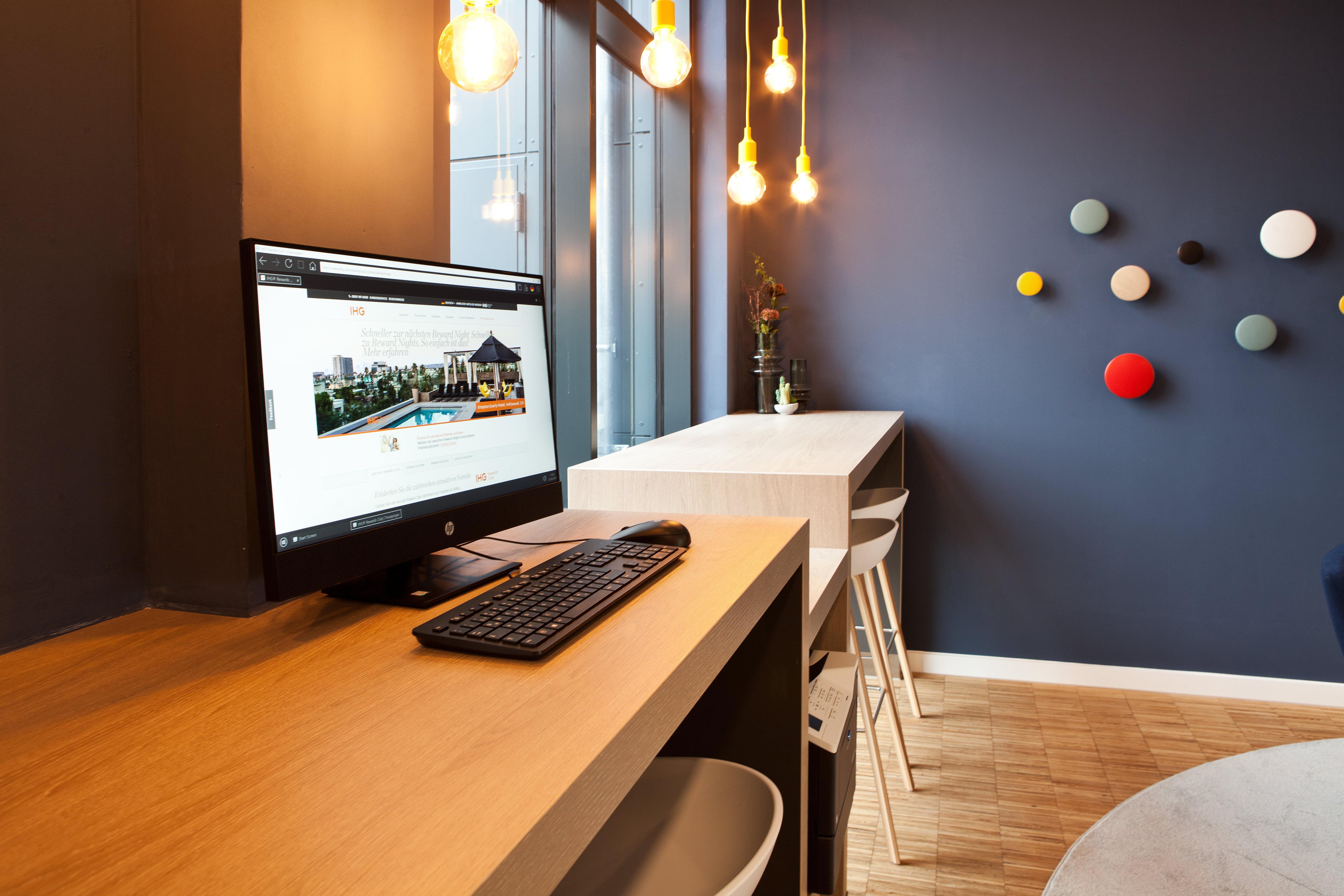 Holiday Inn Express - Sindelfingen By Ihg Exterior foto